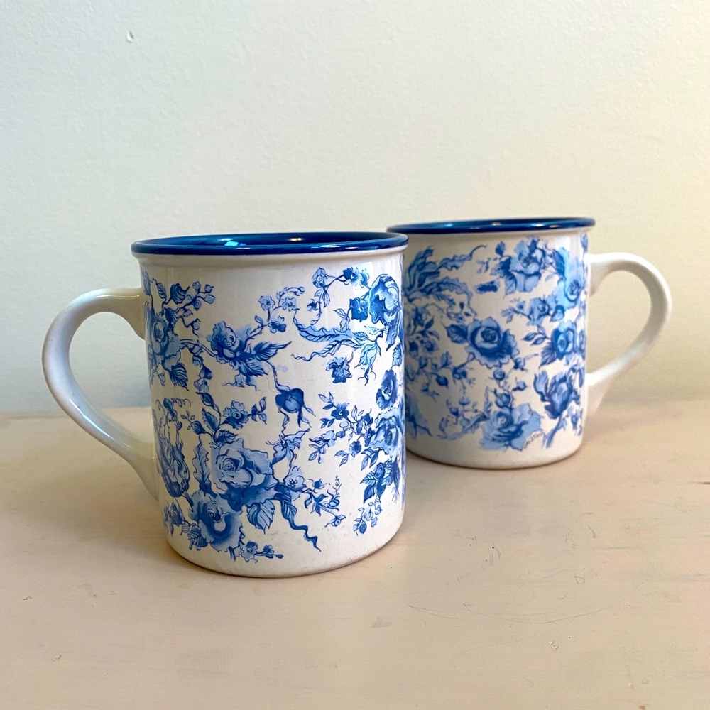Vintage Blue Cottagecore Floral Mug Set